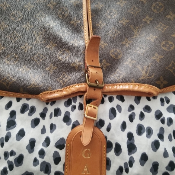 Louis Vuitton Garment Bag - Picture 12 of 15